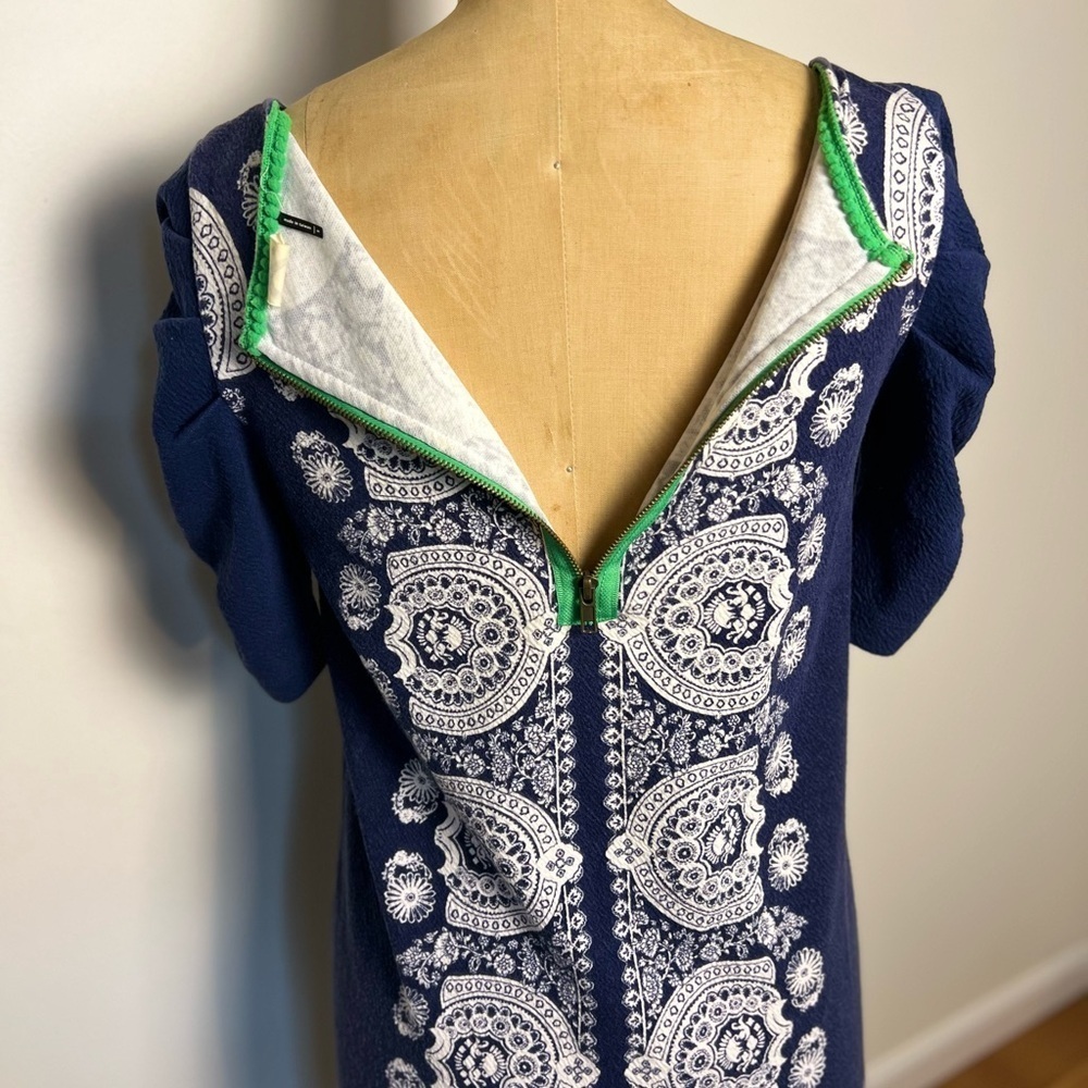 Anthropologie blue and white print puff sleeve dress size small - Picture 6 of 6